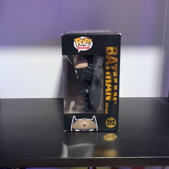 Batman Funko Pop - Picture 4 of 6